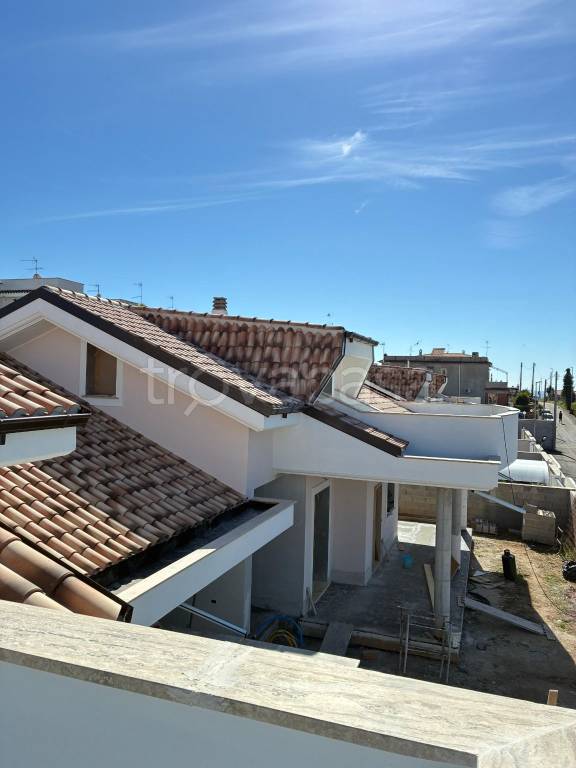 casa indipendente in vendita ad Anzio