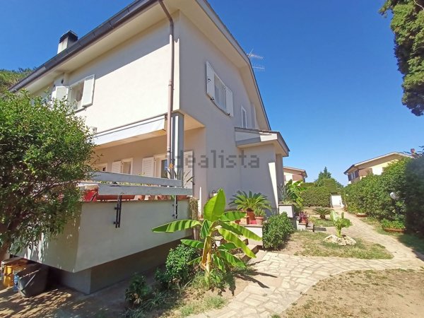 casa indipendente in vendita ad Anzio