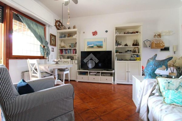 casa indipendente in vendita ad Anzio in zona Mare
