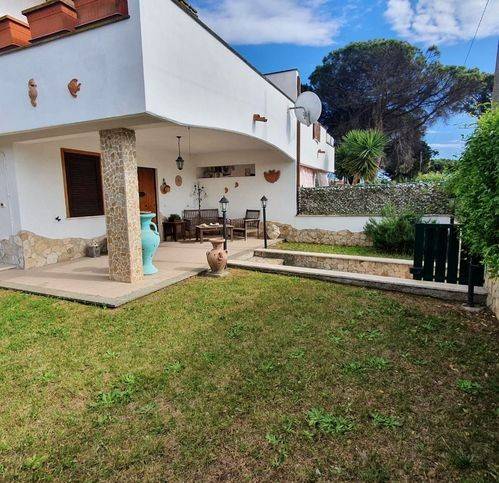 appartamento in vendita ad Anzio in zona Mare