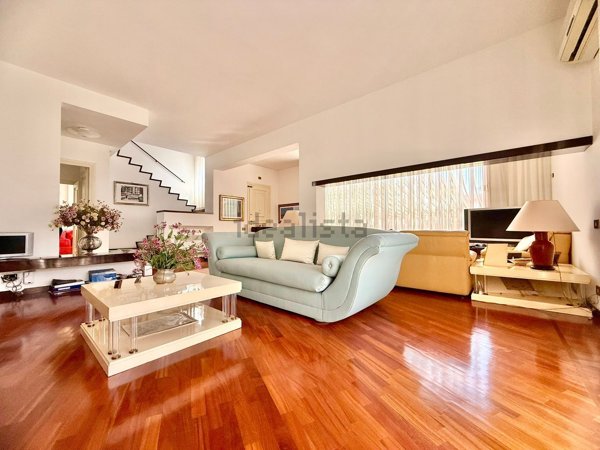 casa indipendente in vendita ad Anzio in zona Mare