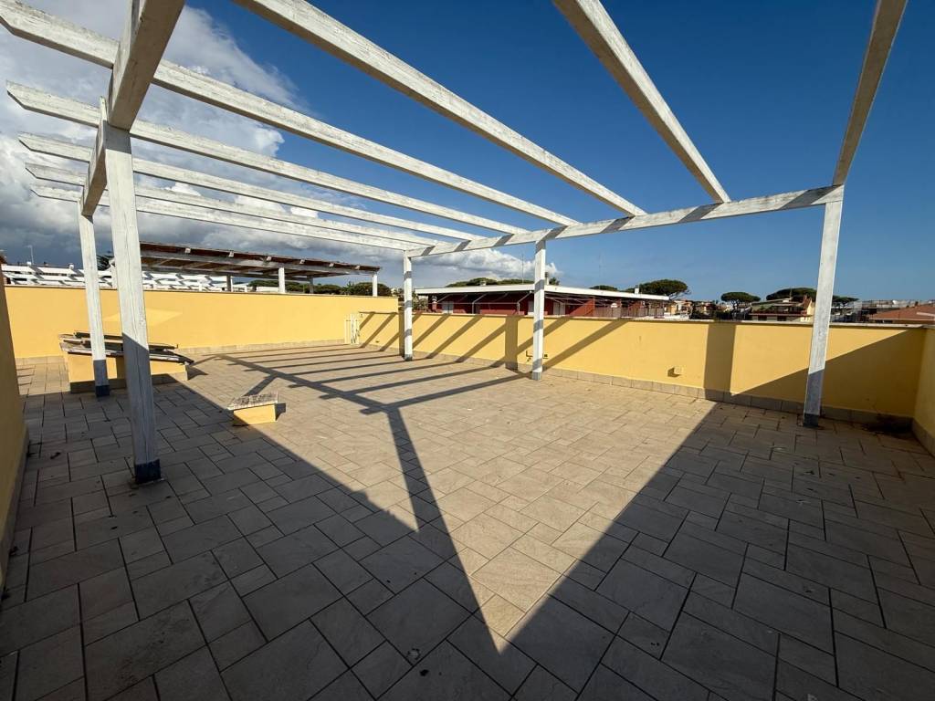 appartamento in vendita ad Anzio in zona Mare