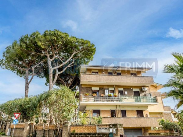 casa indipendente in vendita ad Anzio in zona Mare