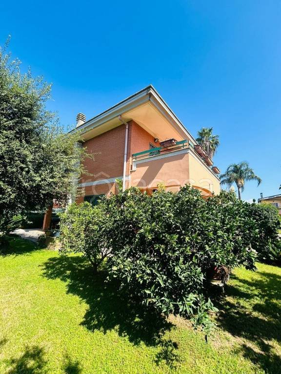 casa indipendente in vendita ad Anzio in zona Villa Claudia