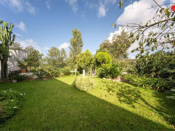 casa indipendente in vendita ad Anzio in zona Mare