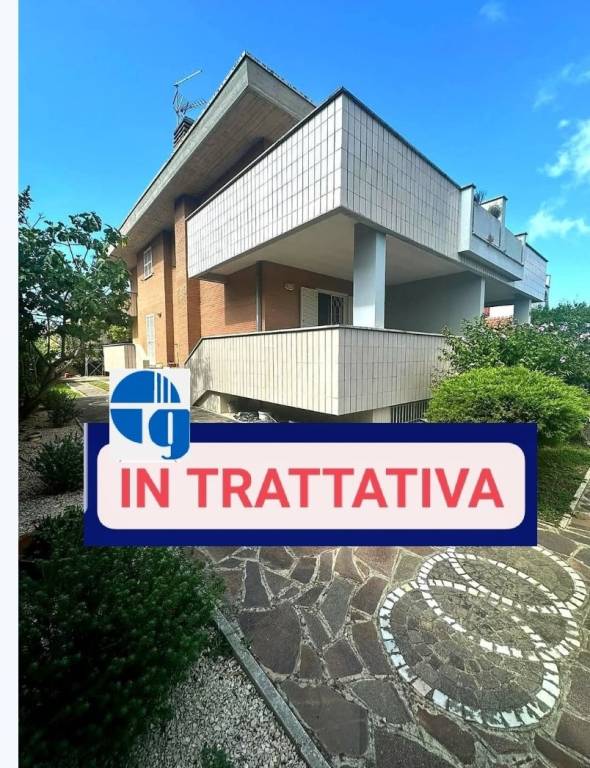 casa indipendente in vendita ad Anzio in zona Mare