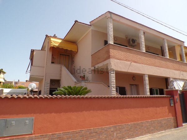 casa indipendente in vendita ad Anzio