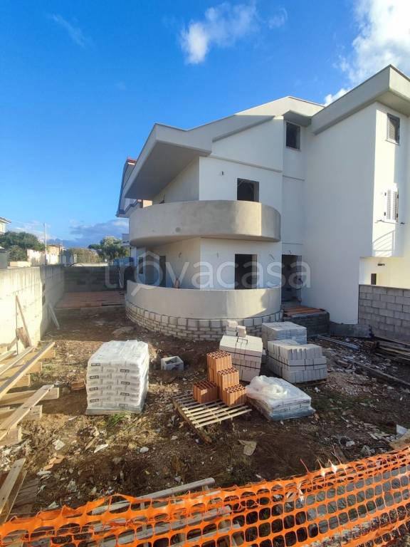 casa indipendente in vendita ad Anzio