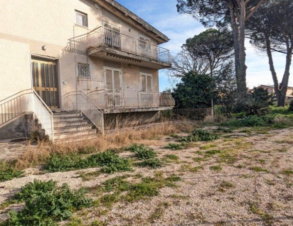 casa indipendente in vendita ad Anzio