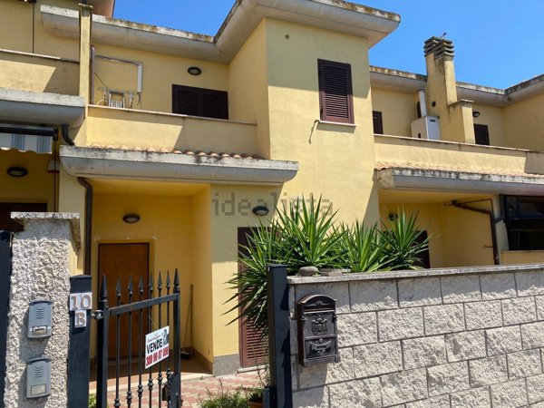 casa indipendente in vendita ad Anzio