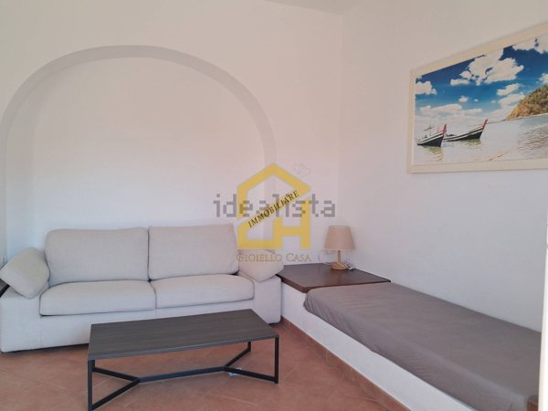 appartamento in vendita ad Anzio in zona Mare