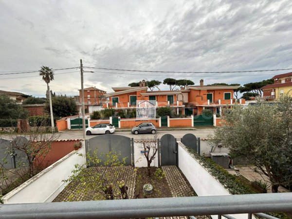 casa indipendente in vendita ad Anzio in zona Lido dei Pini