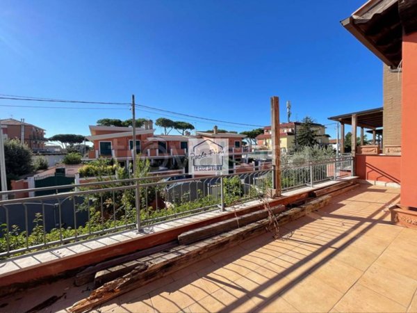 casa indipendente in vendita ad Anzio in zona Lido dei Pini