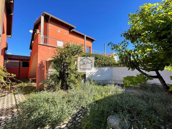 casa indipendente in vendita ad Anzio in zona Lido dei Pini