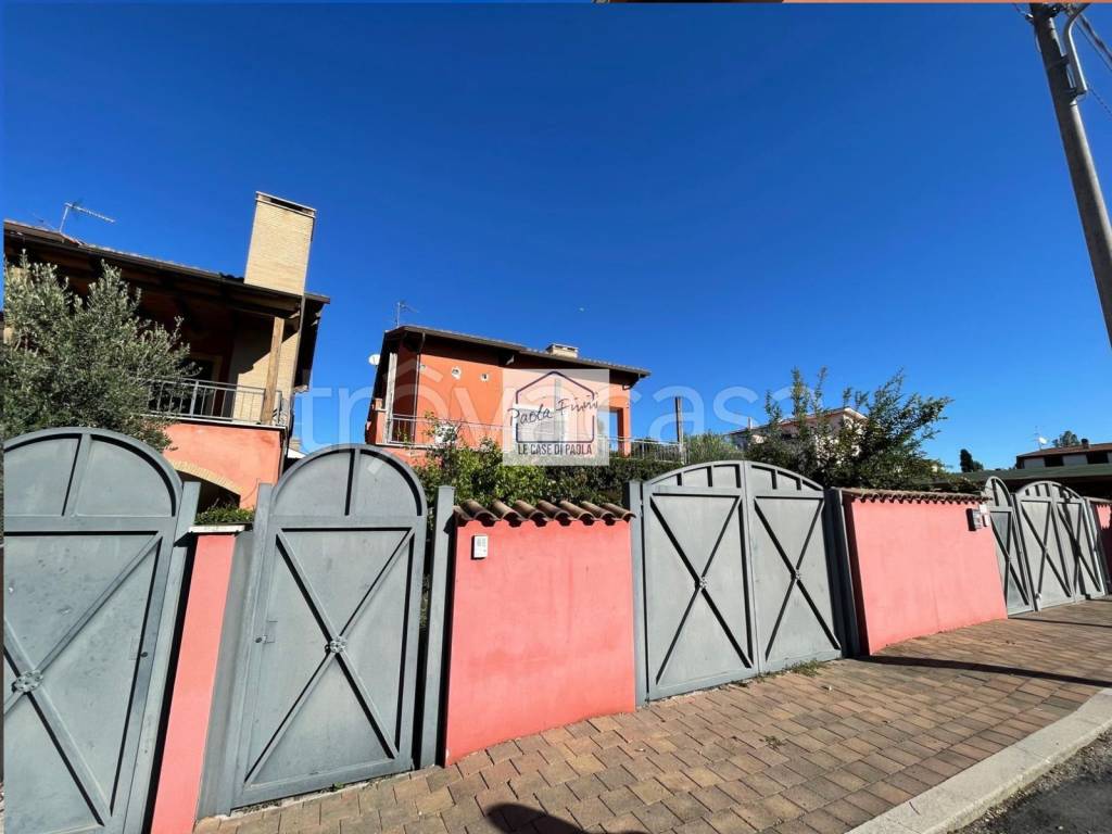 casa indipendente in vendita ad Anzio in zona Lido dei Pini