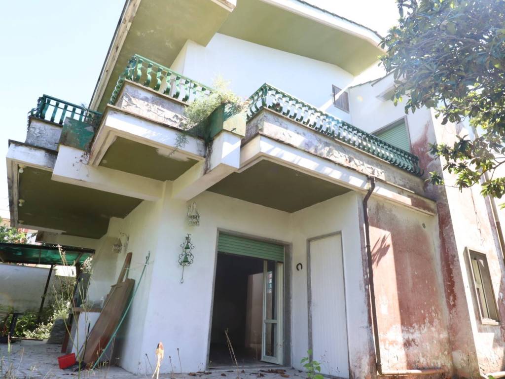 casa indipendente in vendita ad Anzio in zona Mare