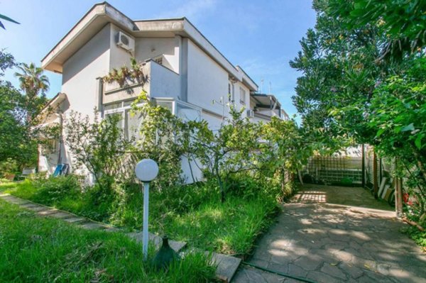 casa indipendente in vendita ad Anzio
