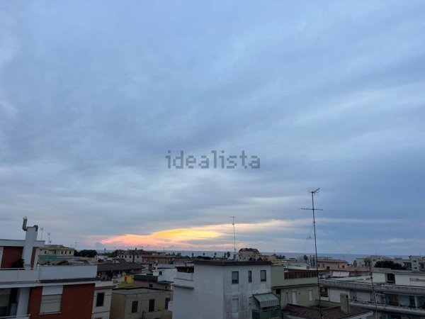 appartamento in vendita ad Anzio in zona Mare