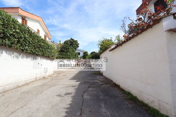 appartamento in vendita ad Anzio in zona Villa Claudia
