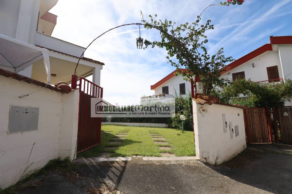 casa indipendente in vendita ad Anzio in zona Mare