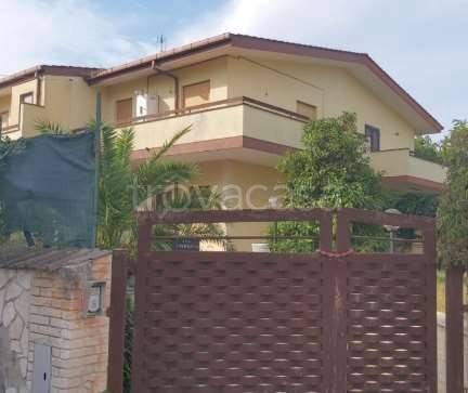 casa indipendente in vendita ad Anzio in zona Villa Claudia