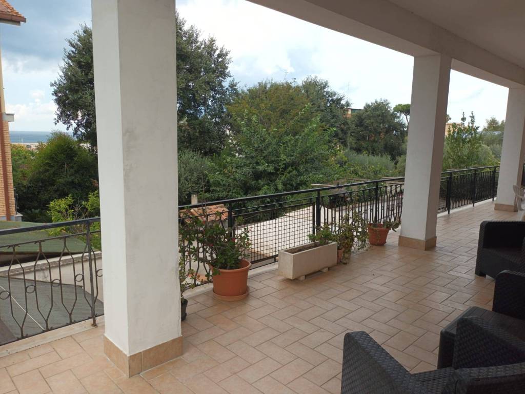 appartamento in vendita ad Anzio in zona Lido delle Sirene