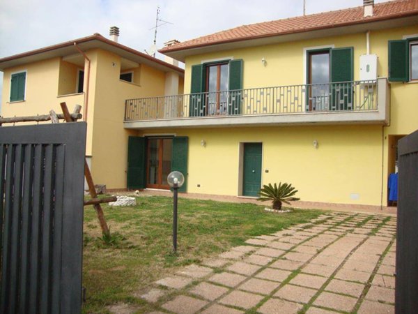 casa indipendente in vendita ad Anzio in zona Anzio Colonia