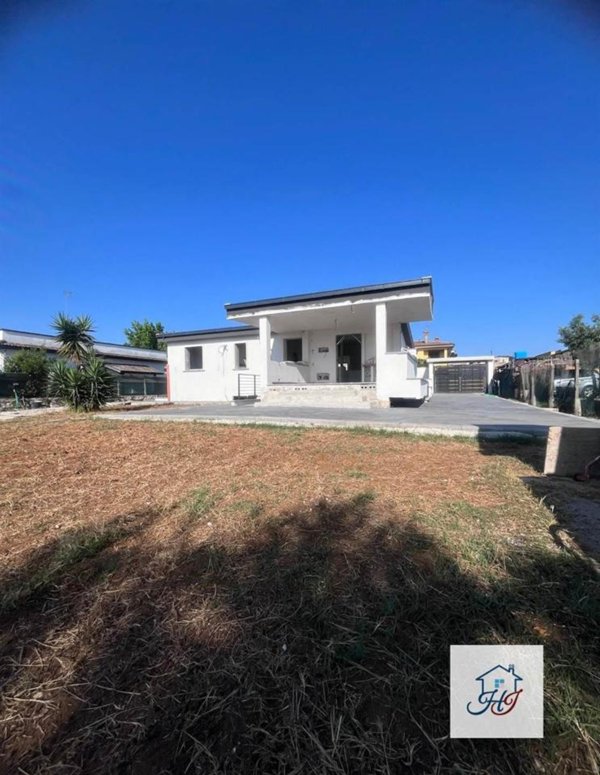 casa indipendente in vendita ad Anzio