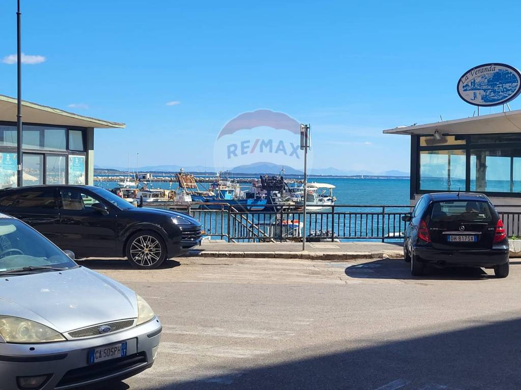 negozio in vendita ad Anzio