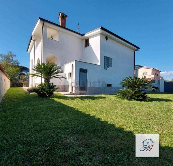 casa indipendente in vendita ad Anzio