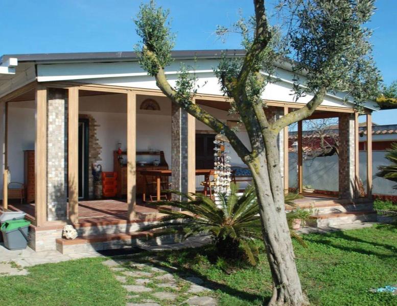 casa indipendente in vendita ad Anzio in zona Lido dei Pini