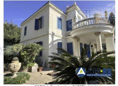 casa indipendente in vendita ad Anzio in zona Mare