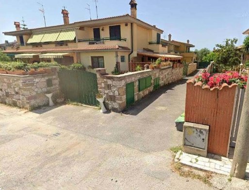 casa indipendente in vendita ad Anzio