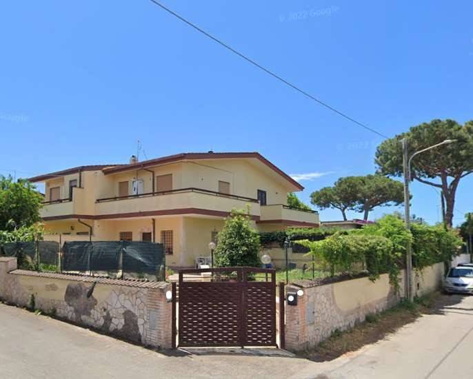 casa indipendente in vendita ad Anzio in zona Villa Claudia