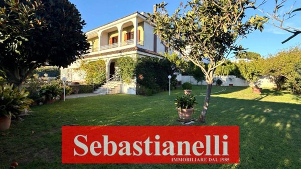 casa indipendente in vendita ad Anzio in zona Mare