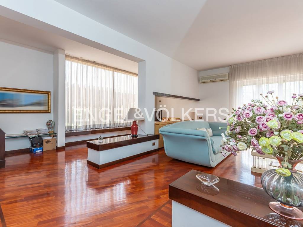 casa indipendente in vendita ad Anzio in zona Mare