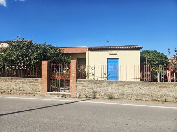casa indipendente in vendita ad Anzio in zona Stazione
