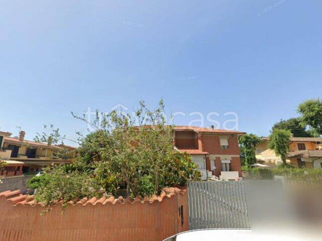 casa indipendente in vendita ad Anzio