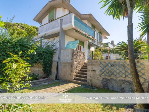 casa indipendente in vendita ad Anzio in zona Mare