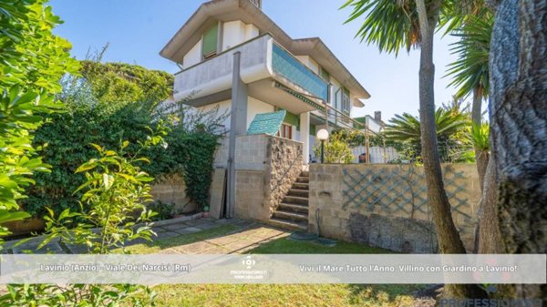 casa indipendente in vendita ad Anzio in zona Mare