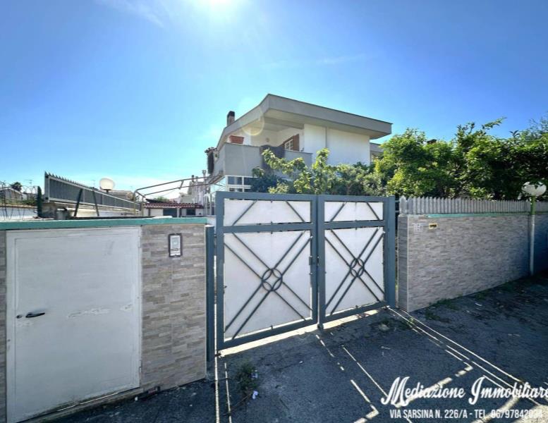 casa indipendente in vendita ad Anzio in zona Mare