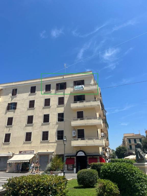 appartamento in vendita ad Anzio in zona Mare