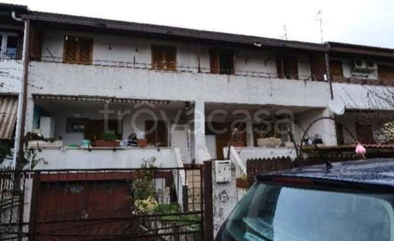 casa indipendente in vendita ad Anzio in zona Marechiaro