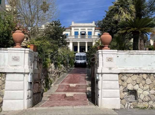 casa indipendente in vendita ad Anzio in zona Mare