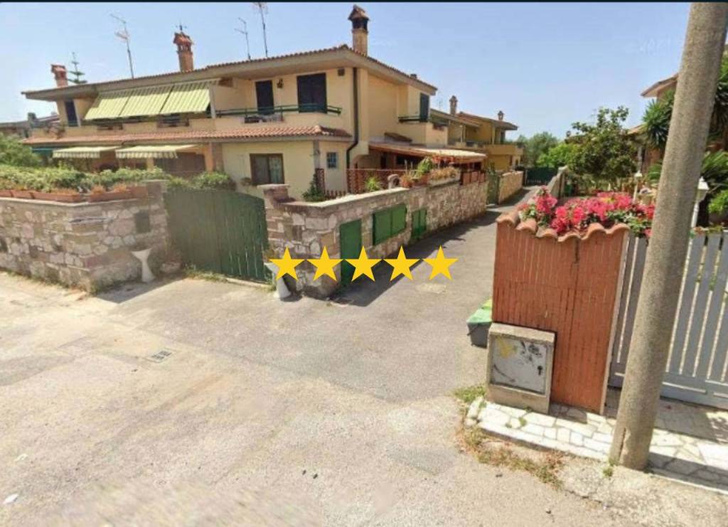casa indipendente in vendita ad Anzio