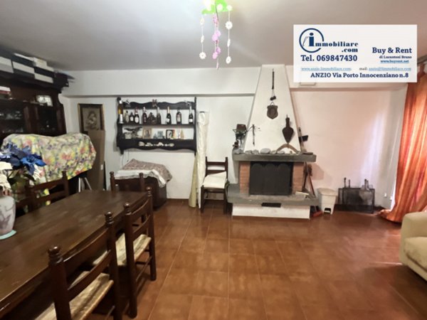 casa semindipendente in vendita ad Anzio in zona Mare