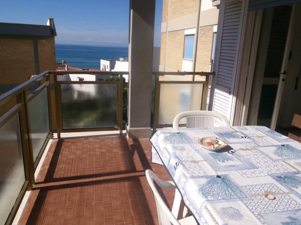 appartamento in vendita ad Anzio in zona Mare