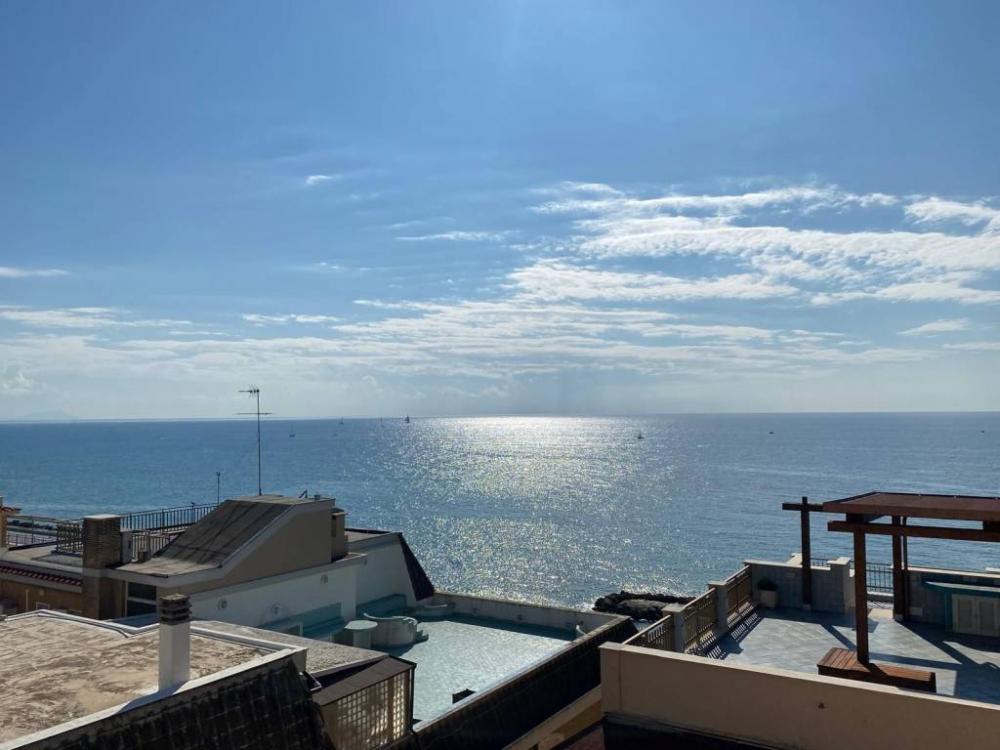 appartamento in vendita ad Anzio in zona Mare