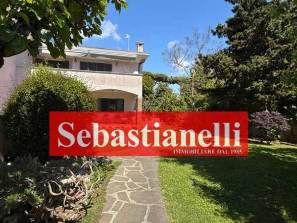 casa indipendente in vendita ad Anzio in zona Mare