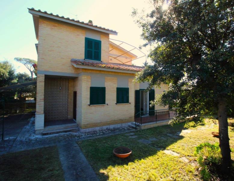 casa indipendente in vendita ad Anzio in zona Mare